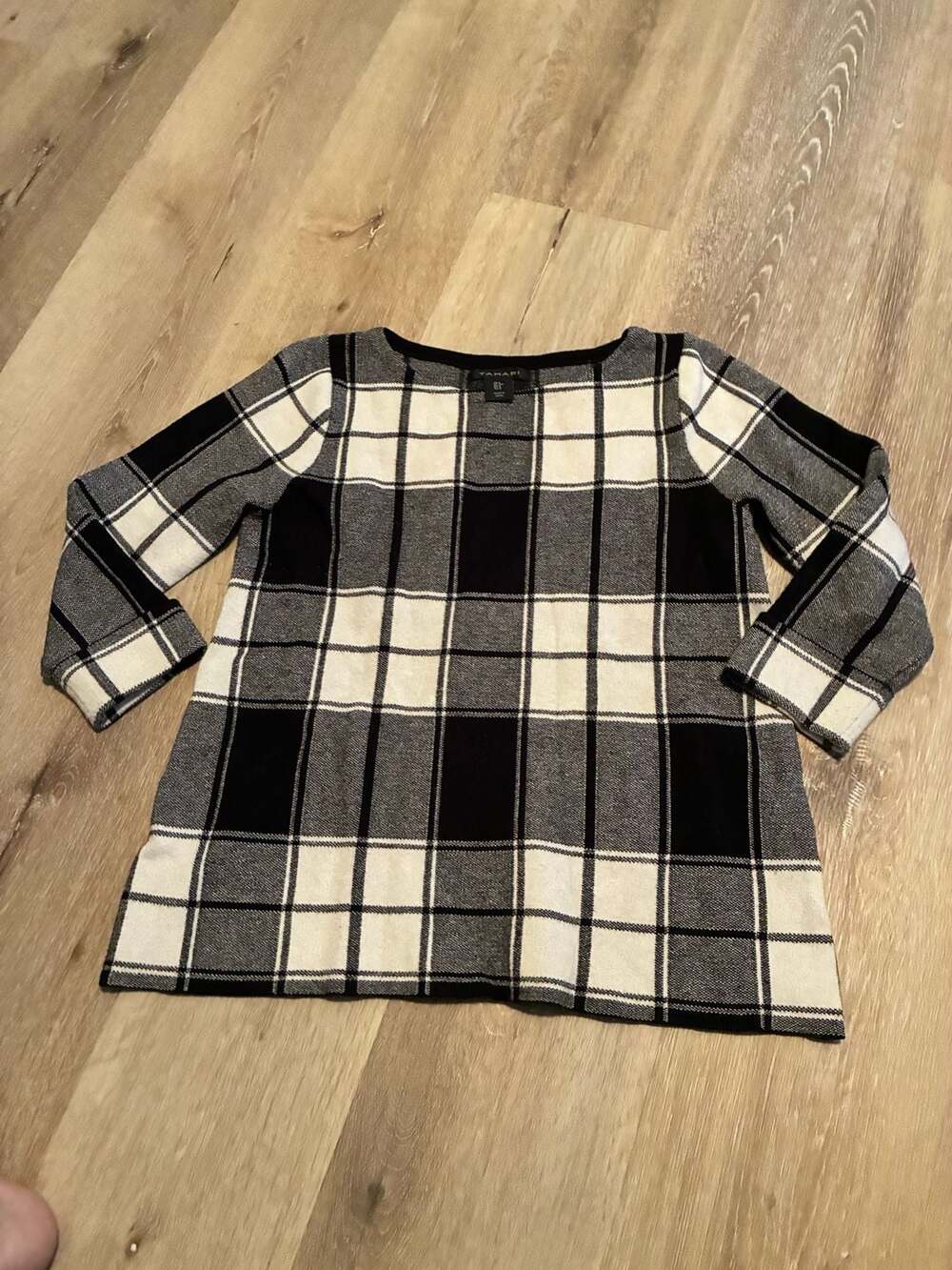 Tahari Black White Plaid Round Neck Long Sleeve Knit Sweater Women's Size S